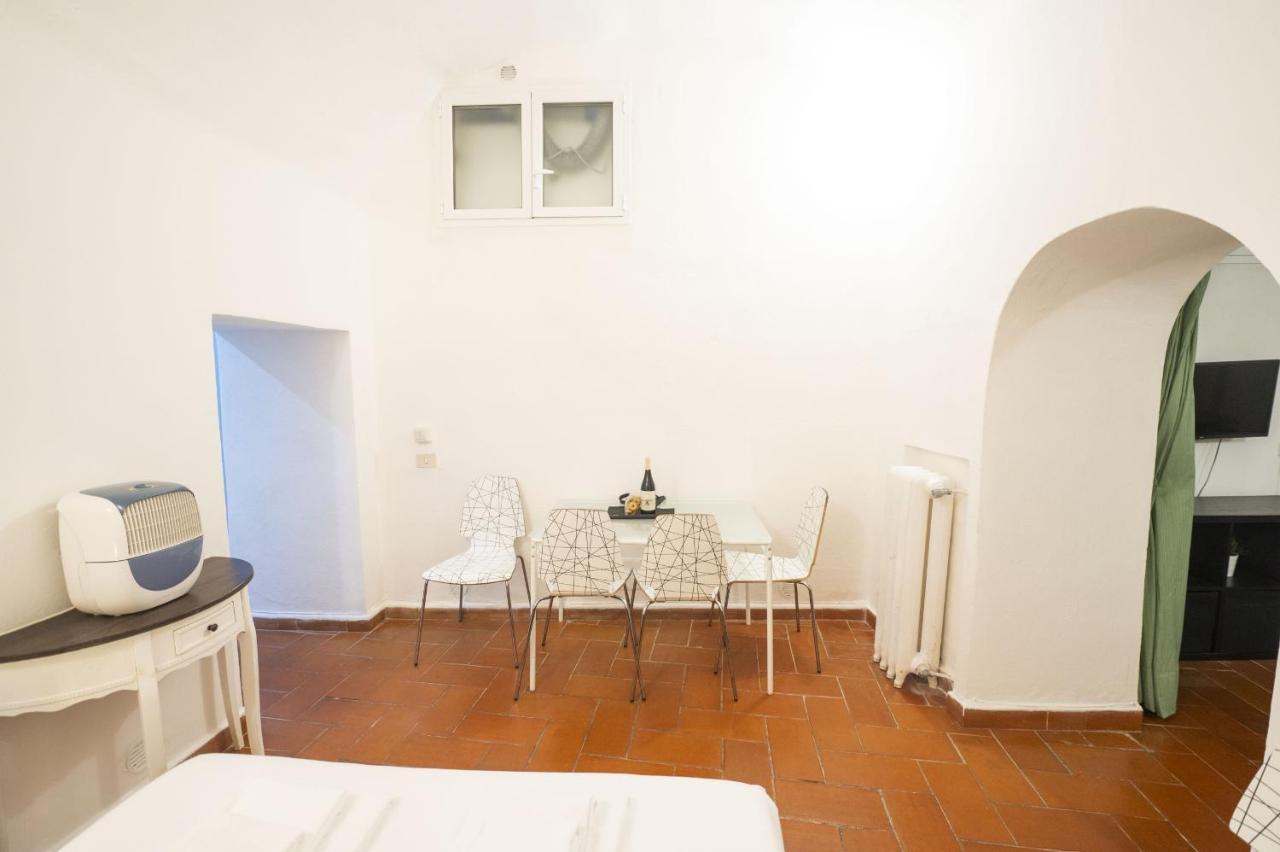 Campo De Fiori Grotto Apartment Rome Luaran gambar